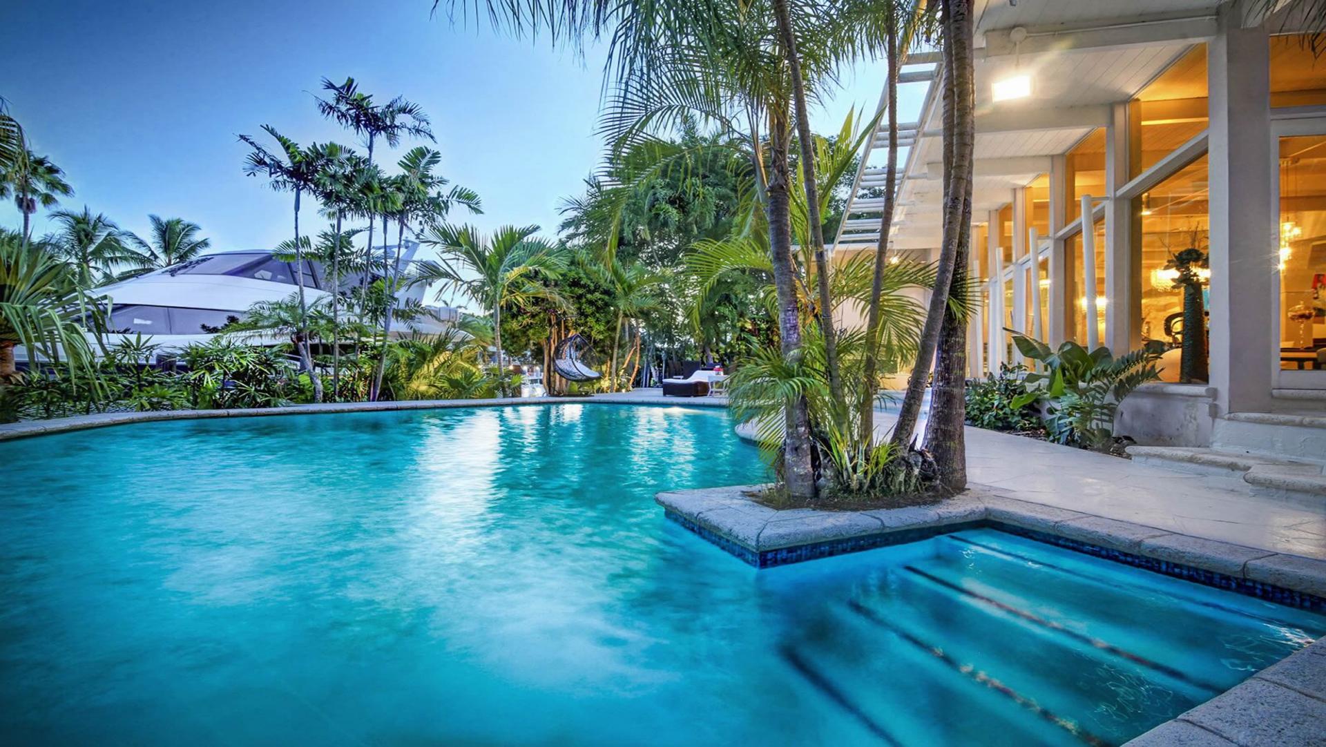 Tropical Masterpiece featured in movies
